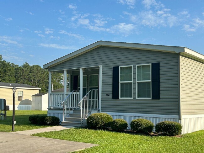 Foto del edificio - AVAILABLE JANUARY!!