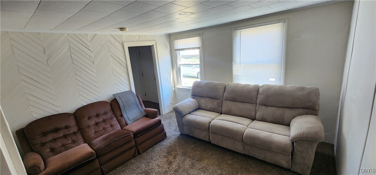 Foto principal - 131 W Schuyler St