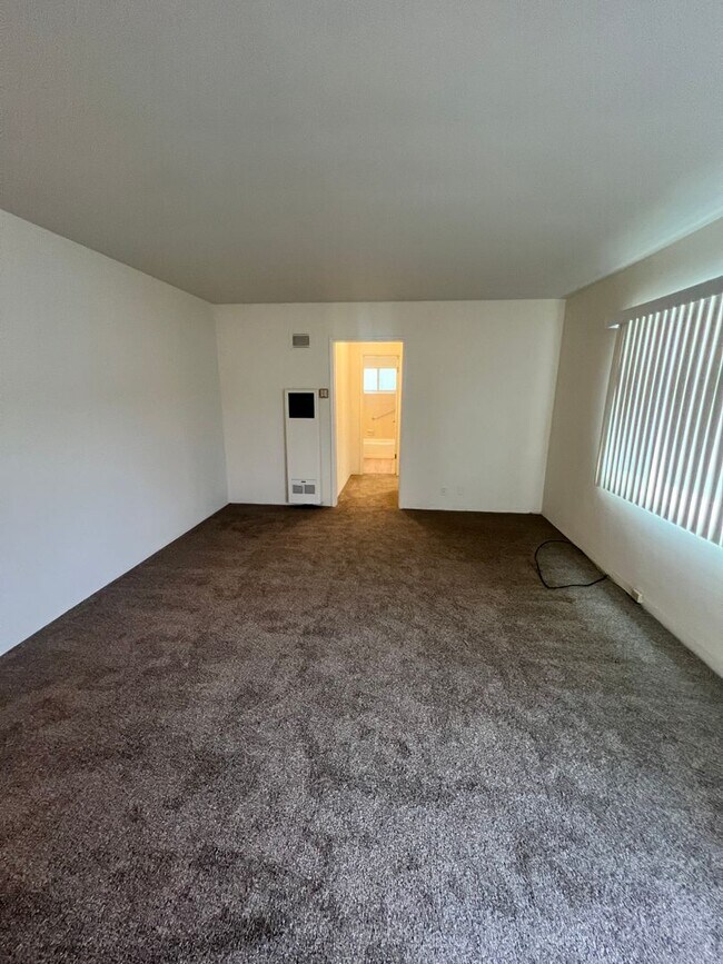 Building Photo - Midtown Ventura - One bedroom, one bath do...