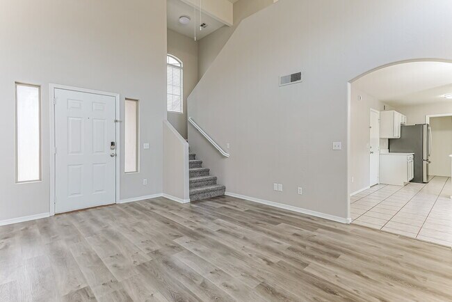 Foto del edificio - 8802 E University Dr