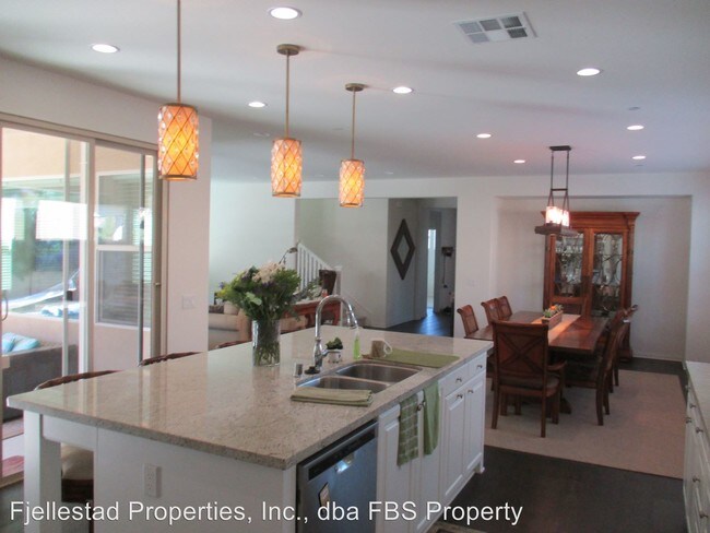 Building Photo - 3035 Starry Night Dr