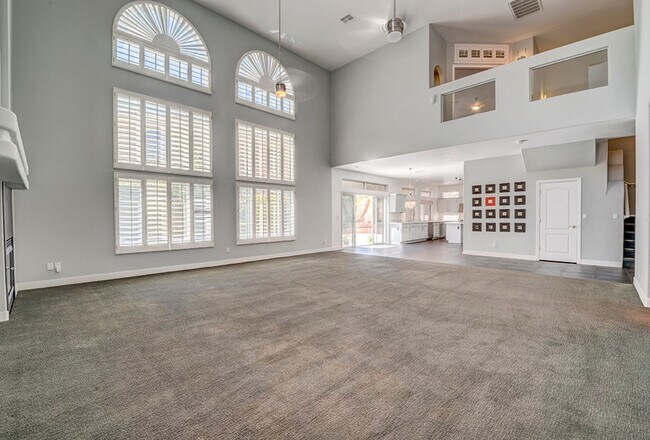 Building Photo - Status: Accepting Applications