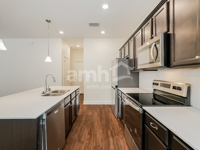Foto del edificio - 29566 Cedar Waxwing Dr