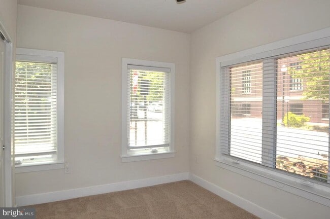 Foto del edificio - 408 Stabler Ln