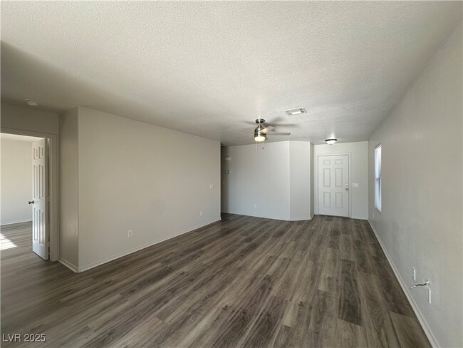 Building Photo - 2655 Amber Crest St