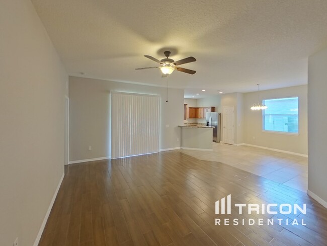 Foto del edificio - 836 Krenson Woods Ln