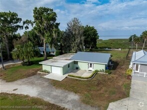 Building Photo - 102 Squirrel Point