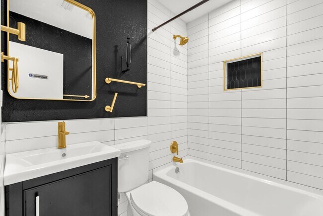 Foto del edificio - 1260 Seminola Blvd