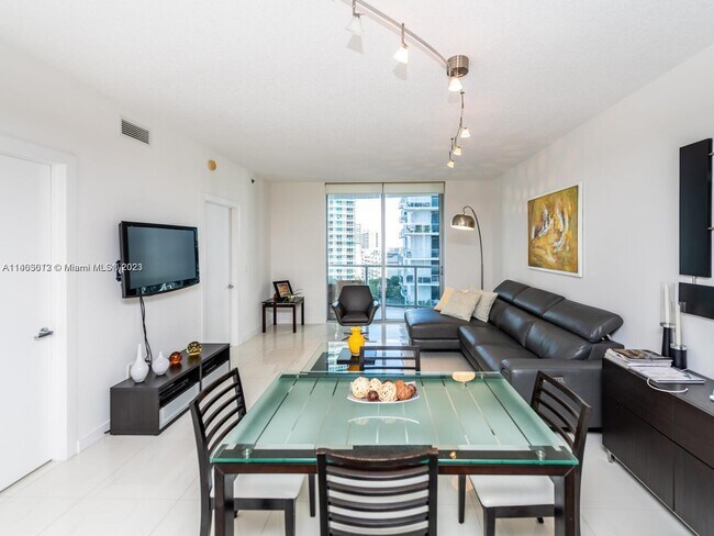 Foto del edificio - 1060 Brickell Ave