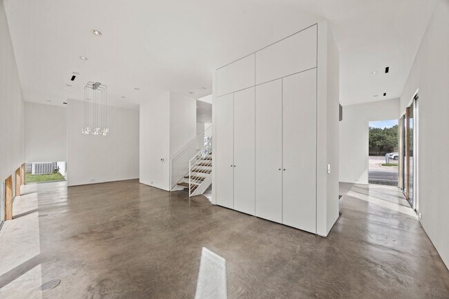 Foto del edificio - 2223 Annex Ave
