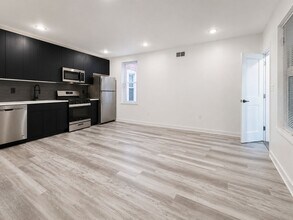 Building Photo - 129 S 51st St