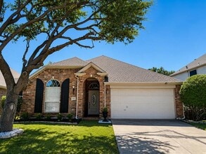 Building Photo - 2217 Killarney Dr