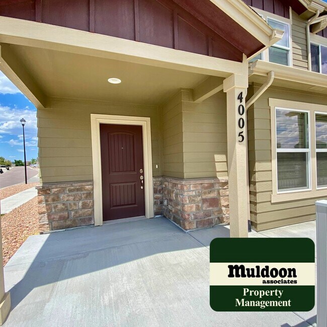 Foto del edificio - Newly Built 3 Bedroom Townhome with Commun...