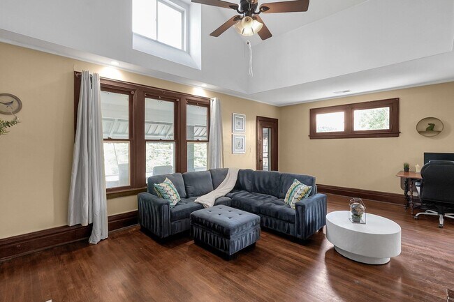 Foto del edificio - 366 Berkeley Rd