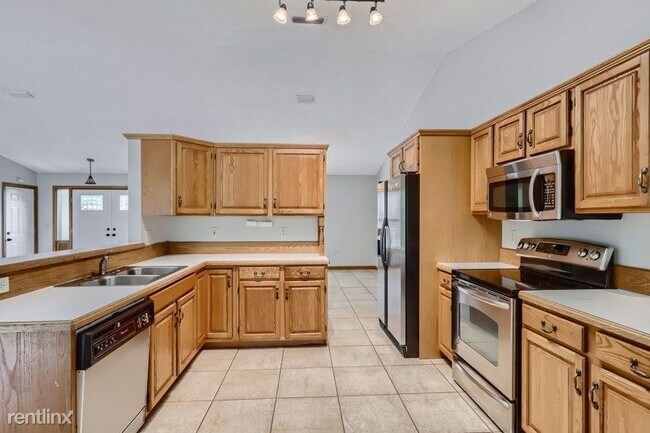 Building Photo - 4 br, 3 bath House - 164 Estella Rd