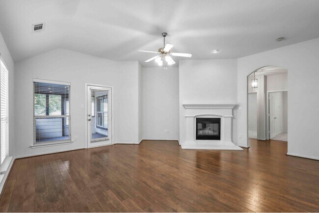 Building Photo - 5021 Meyers Ln