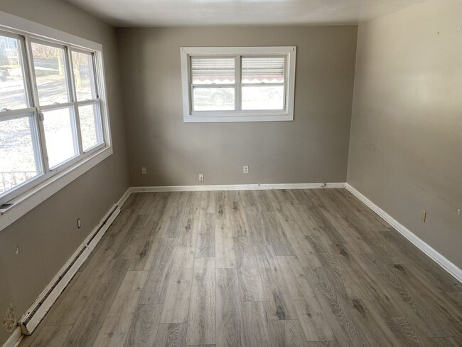 Foto del edificio - Cozy 2-Bedroom Home for Lease in Akron