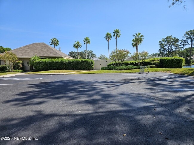 Building Photo - 1107 Sea Hawk Dr