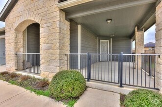 Building Photo - 132 Denton Dr