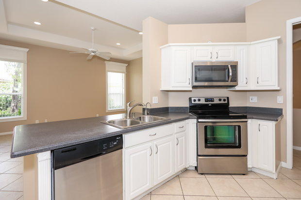 Building Photo - 8721 Treasure Cay