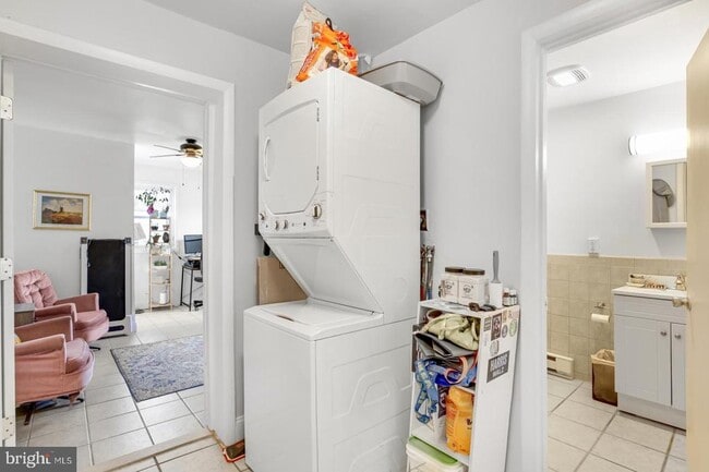 Foto del edificio - 2010 E York St