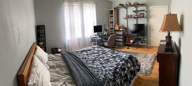 Bedroom different angle - 1808 N Queens Ln