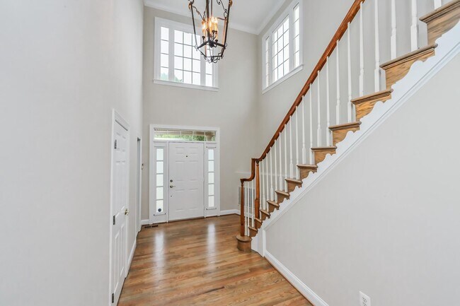 Building Photo - 7956 Robarge Ct