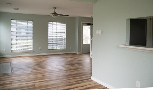 Foto del edificio - 2501 Autrey Dr