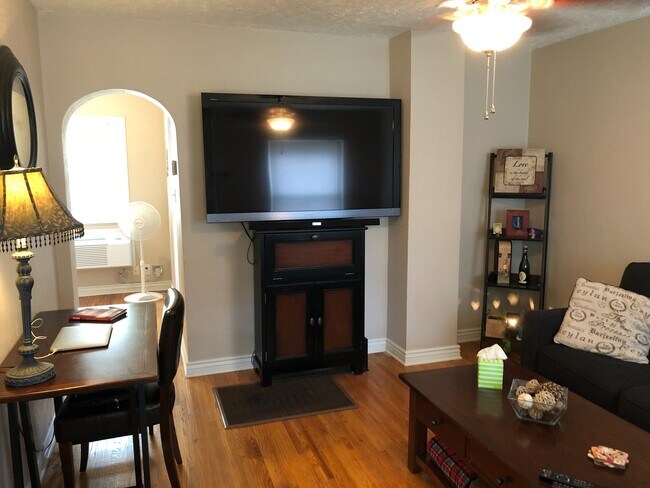 Foto del edificio - 1335 Coolidge