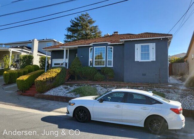 Foto del edificio - 2 br, 2 bath House - 125 Burbank Ave