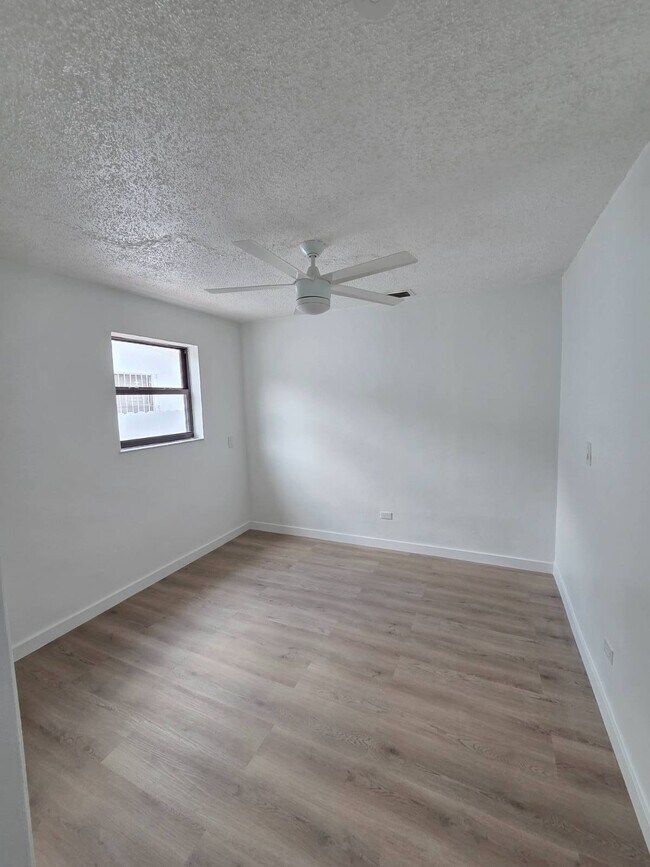 Foto del edificio - 141 W 31st St