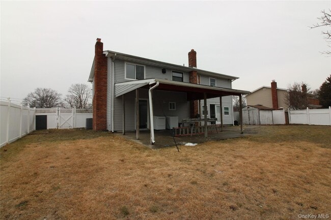 Building Photo - 26 Circle Dr