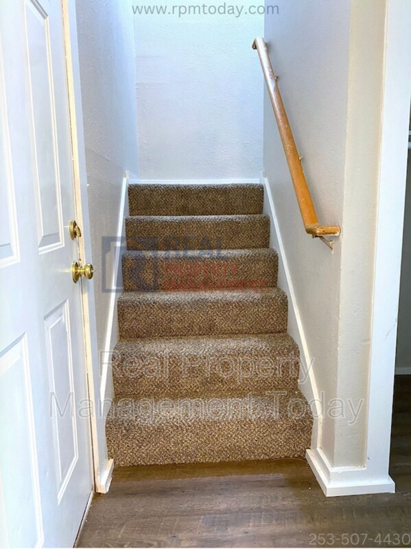 317 Trailblazer St SE Unit B, Olympia, WA 98503 Condo for Rent in