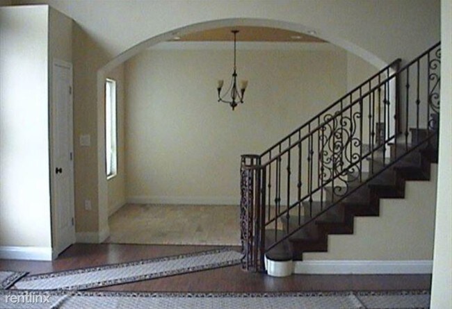 Foto del edificio - 4 br, 3 bath House - 16709 San Jacinto Avenue
