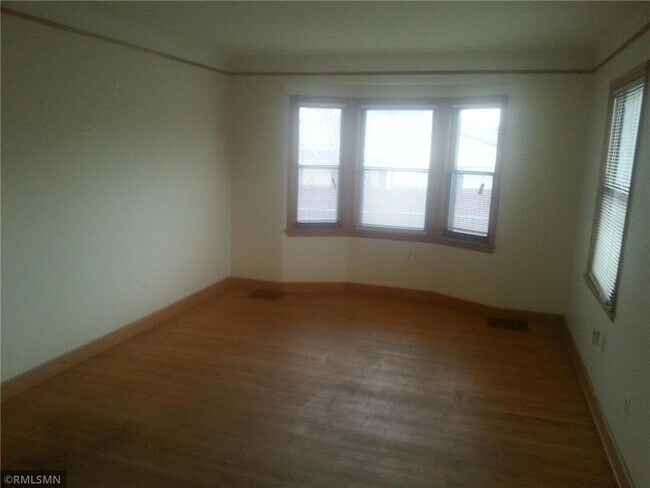 Foto del edificio - 3951 N Thomas Ave