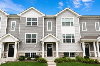 Building Photo - 2241 Sassafras Wy