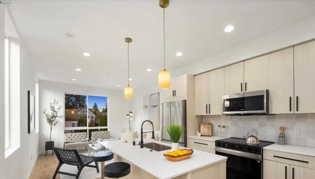 Foto del edificio - 528 N 72nd St