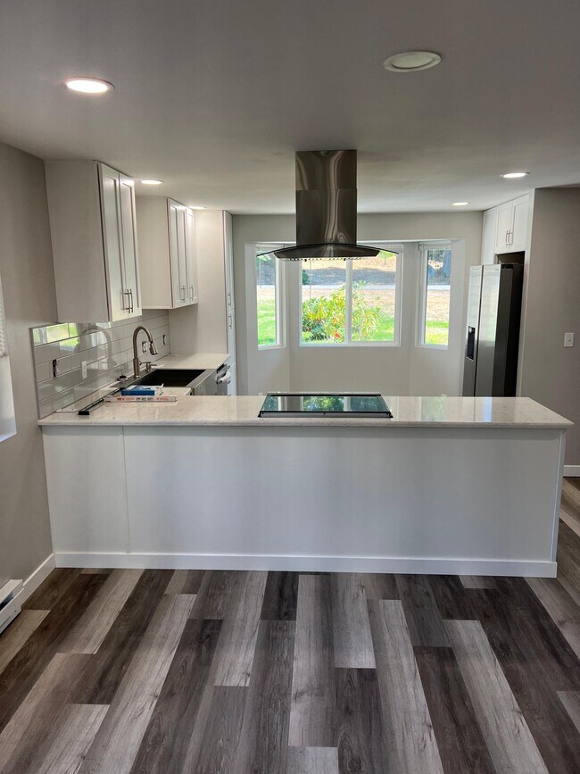 Foto del edificio - 9833 Fredrickson Rd NW
