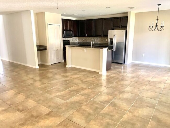 Building Photo - Home Now Available in Emerald Lake- Kissimmee