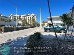 Building Photo - 4652 Poinciana St