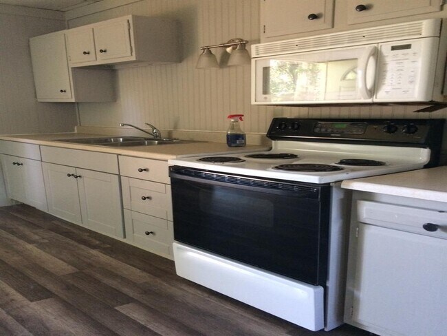 Foto del edificio - 2217 Leaman Ave