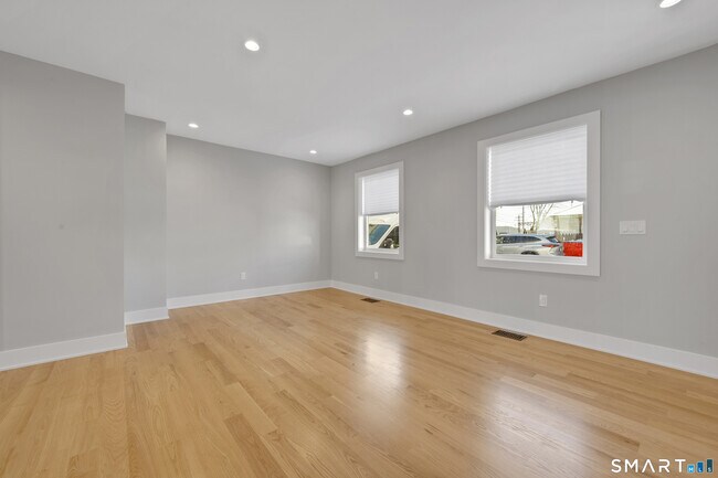 Foto del edificio - 20 Bouton St