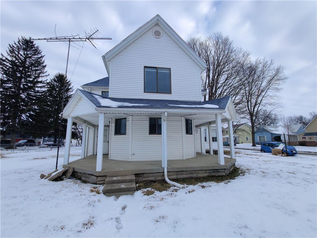 Primary Photo - 602 W 10th St