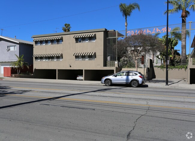 Foto del edificio - 4401 W Verdugo Ave