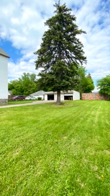 Foto del edificio - 43 Andrews Ave