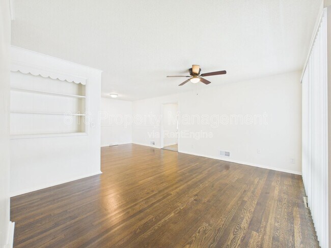 Foto del edificio - 4206 Vineyard Rd