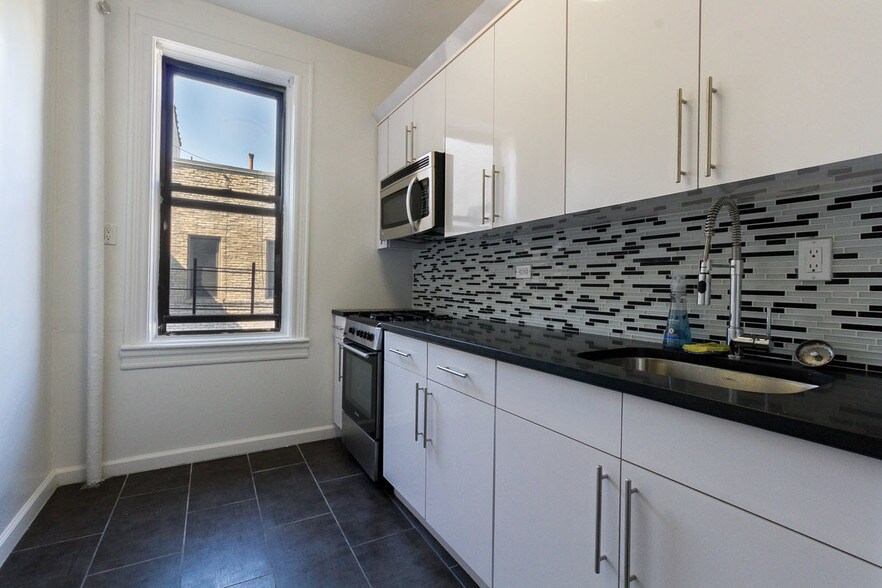 Foto principal - 436 Suydam St