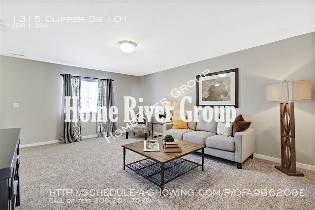 Foto del edificio - 1315 E Clipper Dr