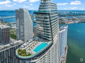 Building Photo - 300 Biscayne Blvd Way