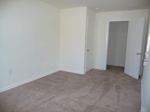 Building Photo - 4 Windermere Ave